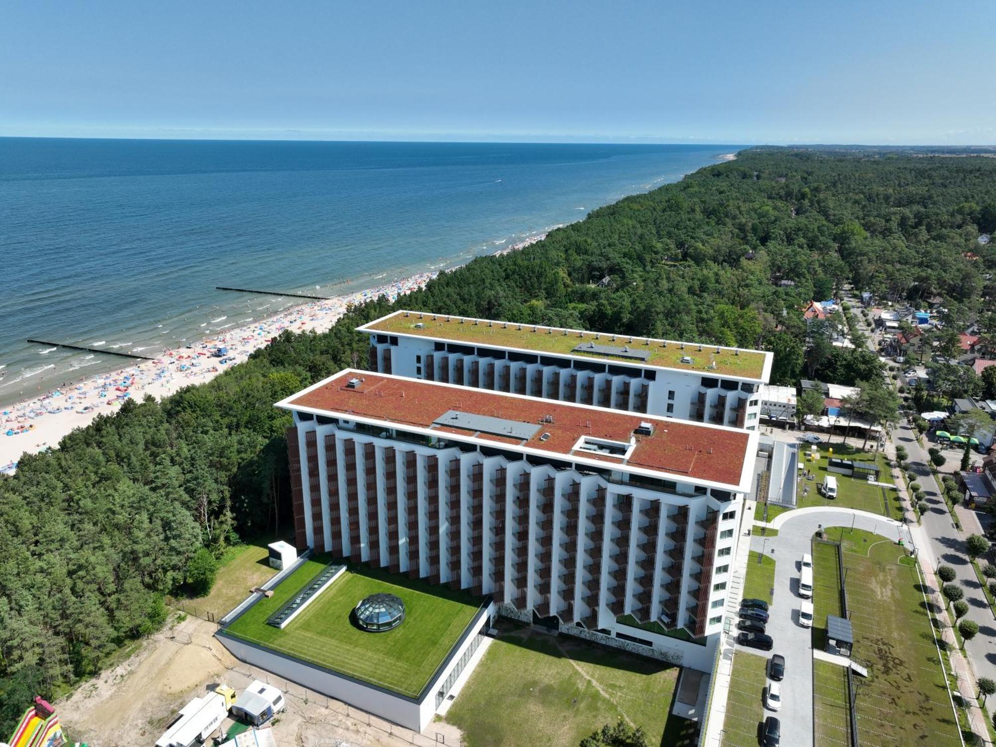 Spark By Hilton Pobierowo Exteriör bild