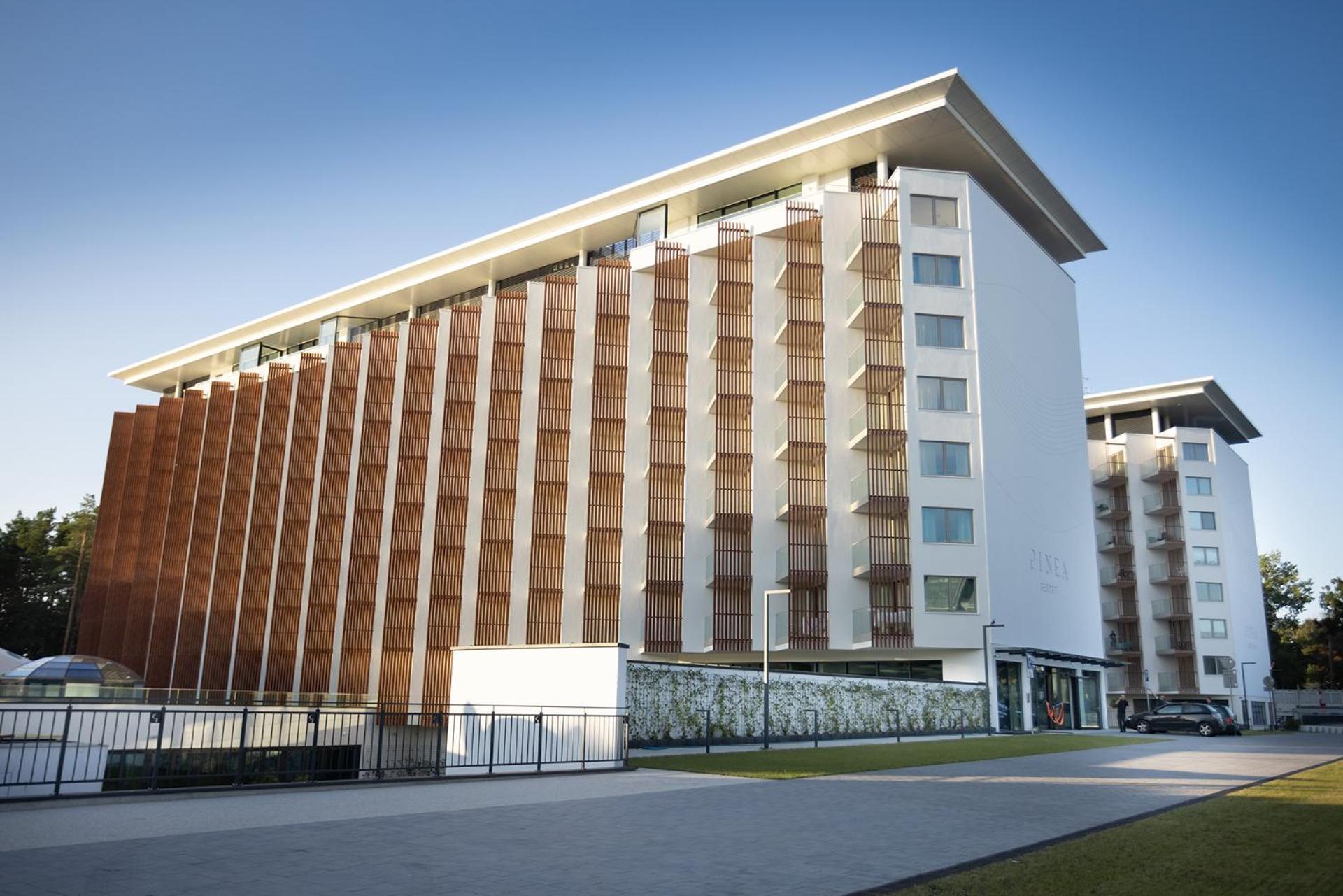 Spark By Hilton Pobierowo Exteriör bild